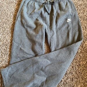 Nike Men's Charcoal Sweatpants